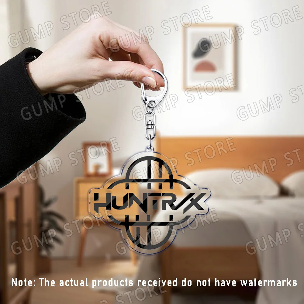 Llavero K-Pop Demon Hunters | Accesorio divertido y coleccionable con personajes Huntrix, Saja, Rumi, Zoey, Jinu y Derpy Tiger. Ideal como regalo, adorno para mochilas o llaves, perfecto para fans que quieren mostrar su estil