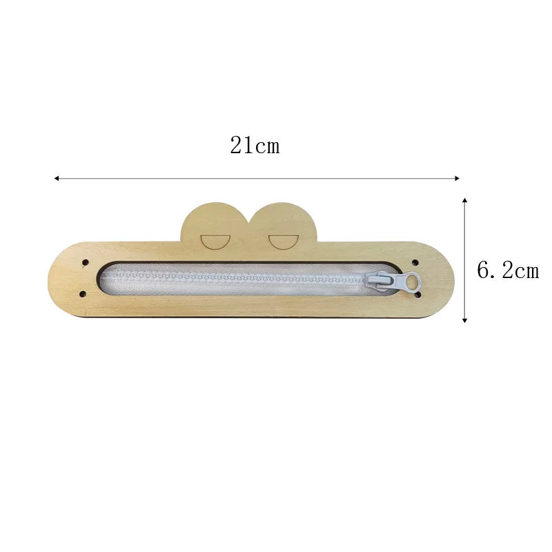 Busy Board de Madera Montessori | Tablero sensorial diseñado para estimular la curiosidad, la coordinación y las habilidades cognitivas de los niños. Un juguete educativo seguro y divertido que favorece el aprendizaje prá