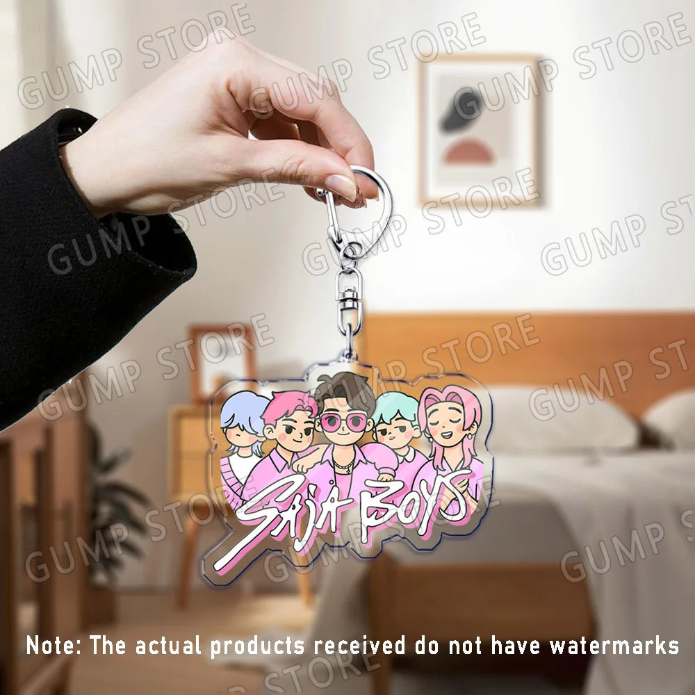 Llavero K-Pop Demon Hunters | Accesorio divertido y coleccionable con personajes Huntrix, Saja, Rumi, Zoey, Jinu y Derpy Tiger. Ideal como regalo, adorno para mochilas o llaves, perfecto para fans que quieren mostrar su estil
