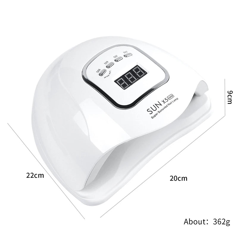 La lámpara SUNX5Max 150W UV LED es la herramienta perfecta para un secado rápido y profesional de uñas en gel. Con 45 LEDs de alta potencia, garantiza un acabado uniforme, brillante y duradero,
