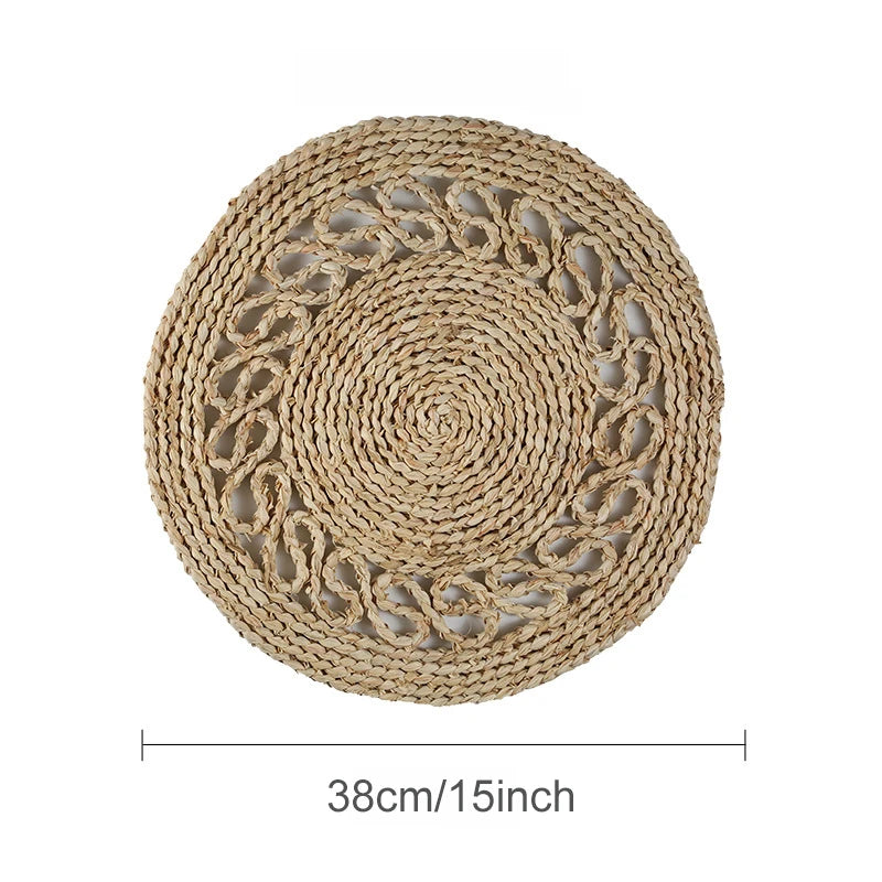 “Mantel Redondo Boho Trenzado de Jacinto de Agua | Resistente al Calor y Antideslizante, Perfecto para Decorar Mesas de Comedor con Estilo Natural y Elegante.”
