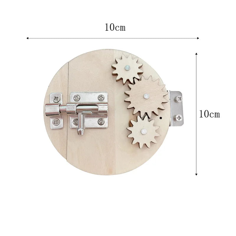 Busy Board de Madera Montessori | Tablero sensorial diseñado para estimular la curiosidad, la coordinación y las habilidades cognitivas de los niños. Un juguete educativo seguro y divertido que favorece el aprendizaje prá