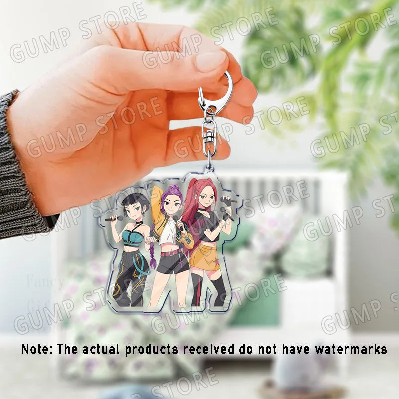 Llavero K-Pop Demon Hunters | Accesorio divertido y coleccionable con personajes Huntrix, Saja, Rumi, Zoey, Jinu y Derpy Tiger. Ideal como regalo, adorno para mochilas o llaves, perfecto para fans que quieren mostrar su estil