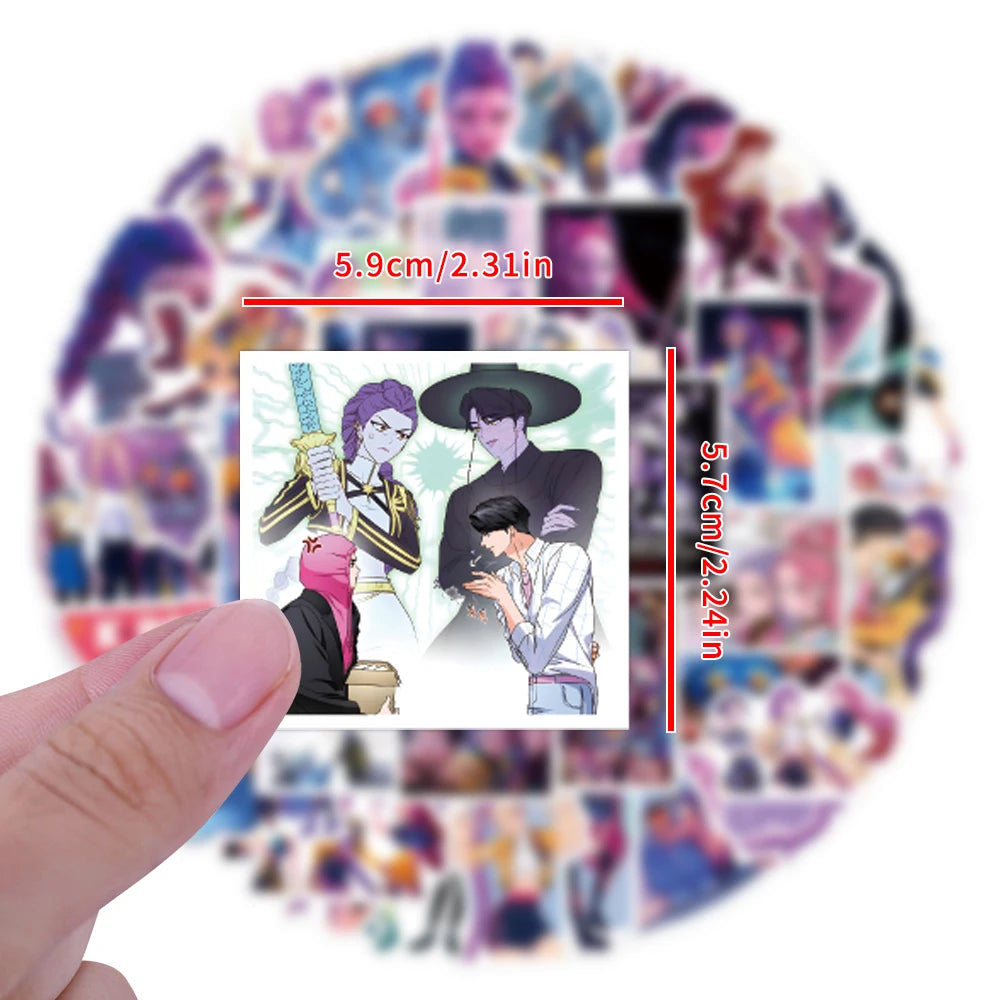 Set de 55 Stickers Anime K-Pop Demon Hunters | Pegatinas resistentes al agua para scrapbooking, decoración de teléfonos, maletas, patinetas y más. Perfectas para personalizar objetos y expresar estilo, ideales para fans qu