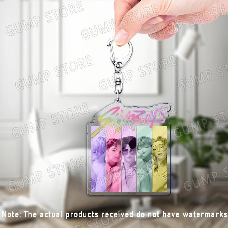 Llavero K-Pop Demon Hunters | Accesorio divertido y coleccionable con personajes Huntrix, Saja, Rumi, Zoey, Jinu y Derpy Tiger. Ideal como regalo, adorno para mochilas o llaves, perfecto para fans que quieren mostrar su estil