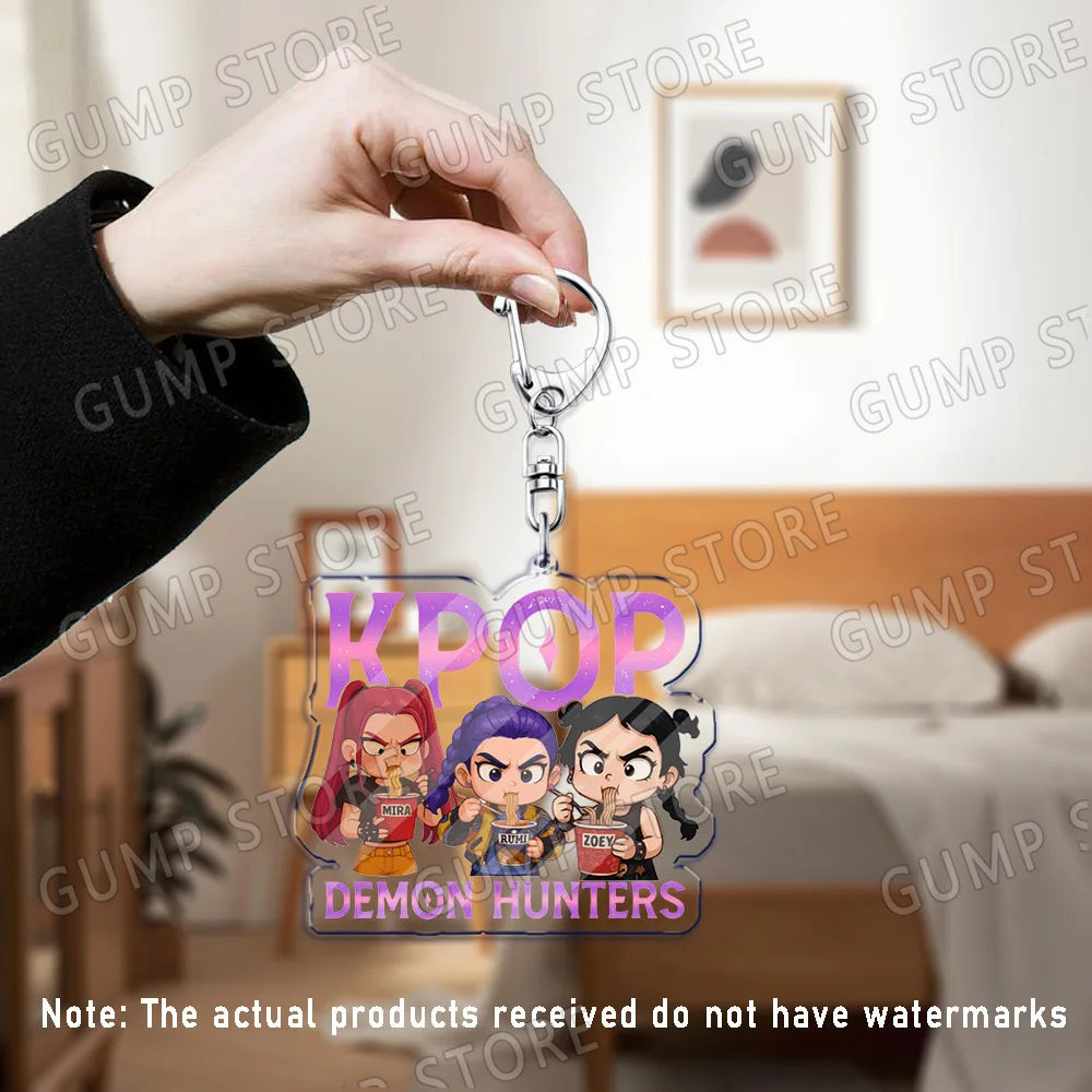 Llavero K-Pop Demon Hunters | Accesorio divertido y coleccionable con personajes Huntrix, Saja, Rumi, Zoey, Jinu y Derpy Tiger. Ideal como regalo, adorno para mochilas o llaves, perfecto para fans que quieren mostrar su estil