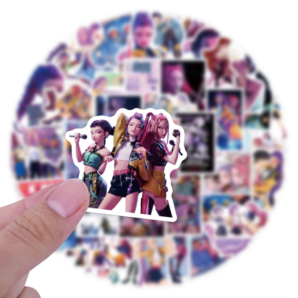 Set de 55 Stickers Anime K-Pop Demon Hunters | Pegatinas resistentes al agua para scrapbooking, decoración de teléfonos, maletas, patinetas y más. Perfectas para personalizar objetos y expresar estilo, ideales para fans qu